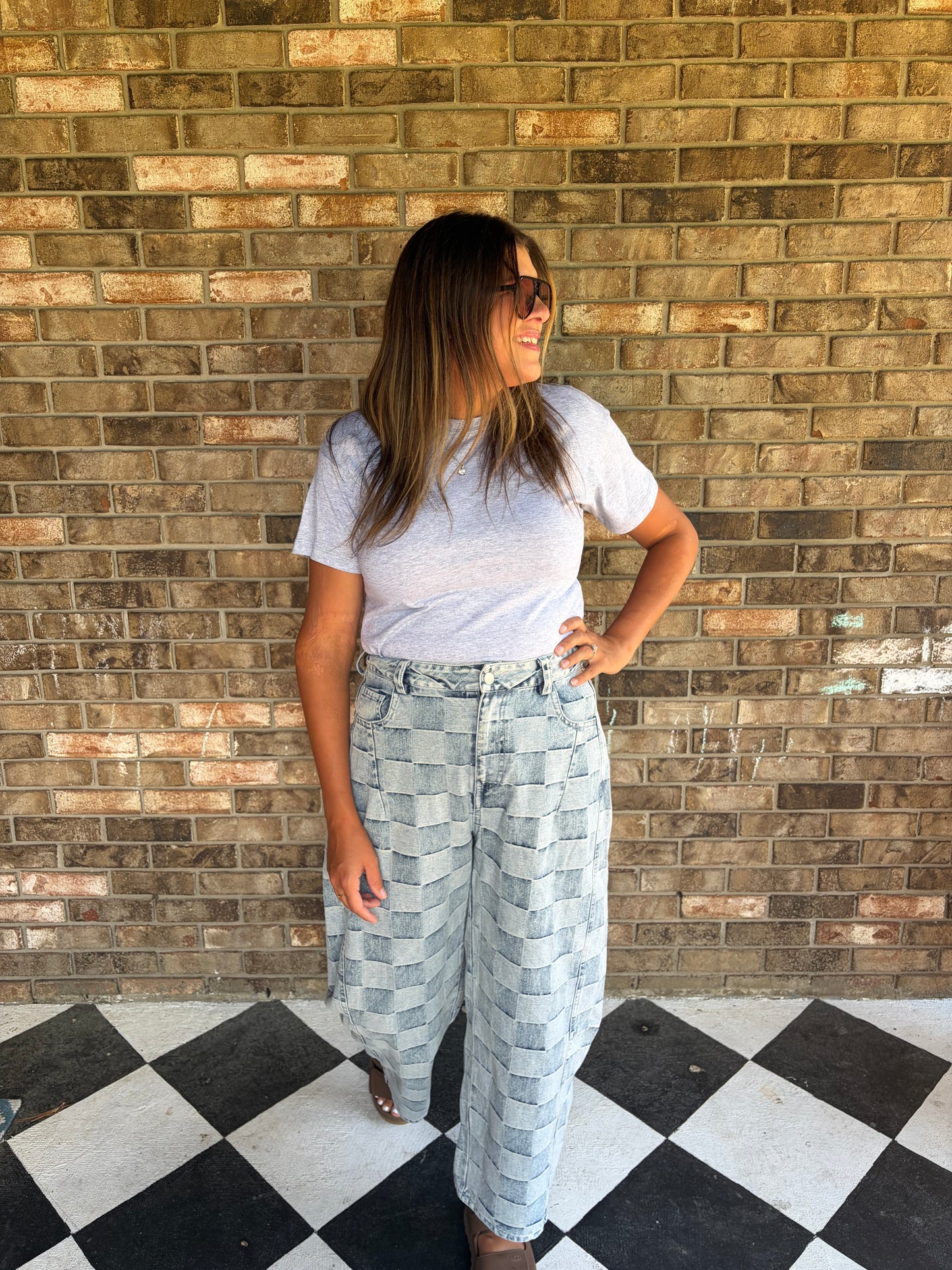 WASHED CHECKED BARREL JEANS