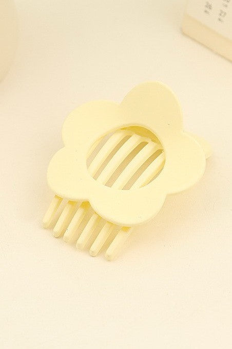 Dainty Flower Clip