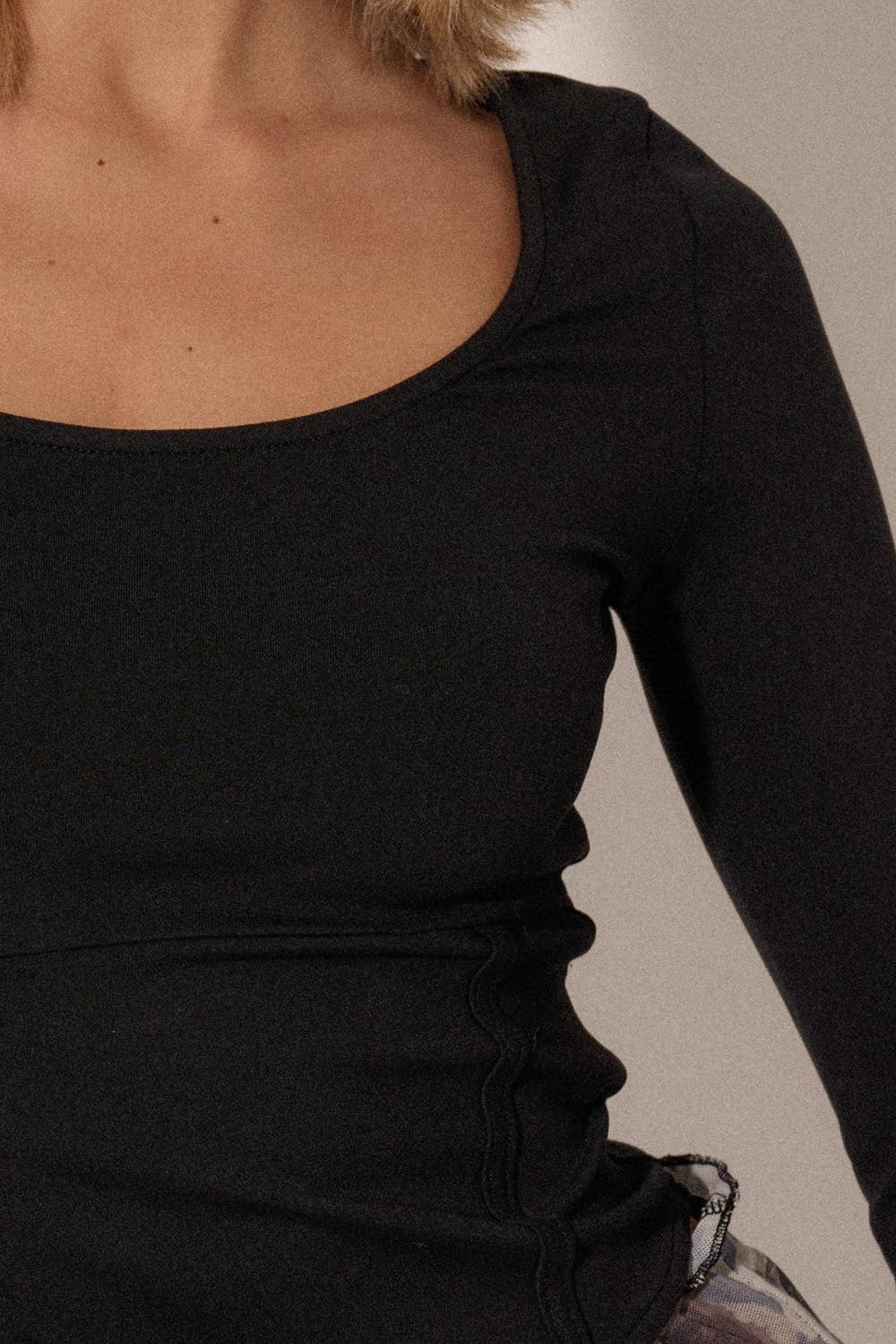 Scoop Neck Long-Sleeve Knit Top